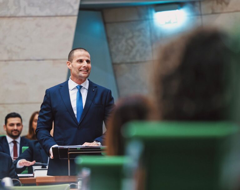 Kif dak li tgħid f’Malta, l -Oppożizzjoni ma marritx tgħidu quddiem l-Arbitraġġ?  – Prim Ministru Robert Abela