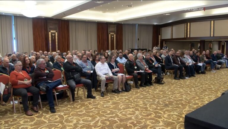 Mistoqsijiet Dwar il-Forum Għall-Attivisti