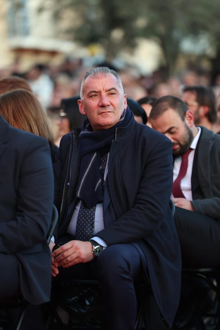 F’Jum il-Ħelsien, Malta tagħżel li temmen dak li hu veru