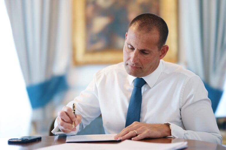 Il-Prim Ministru Sejjaħ Elezzjoni Ġenerali